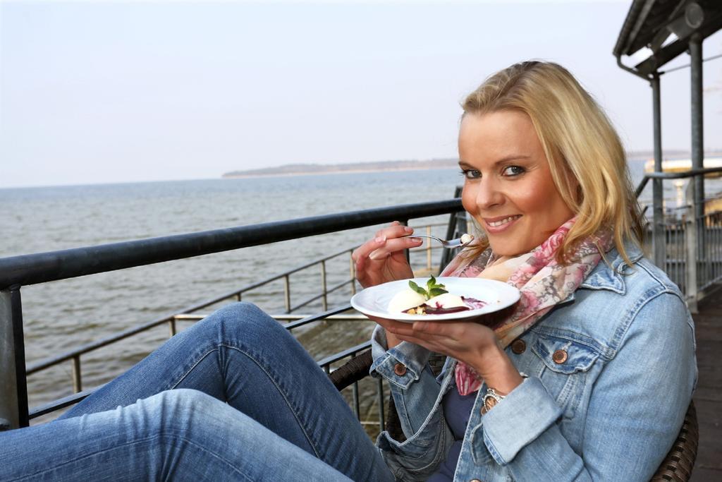 Hotel & Restaurant Utkiek Greifswald Ngoại thất bức ảnh